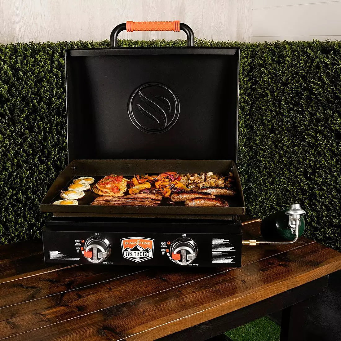 Blackstone 22” On The Go Griddle with Hood